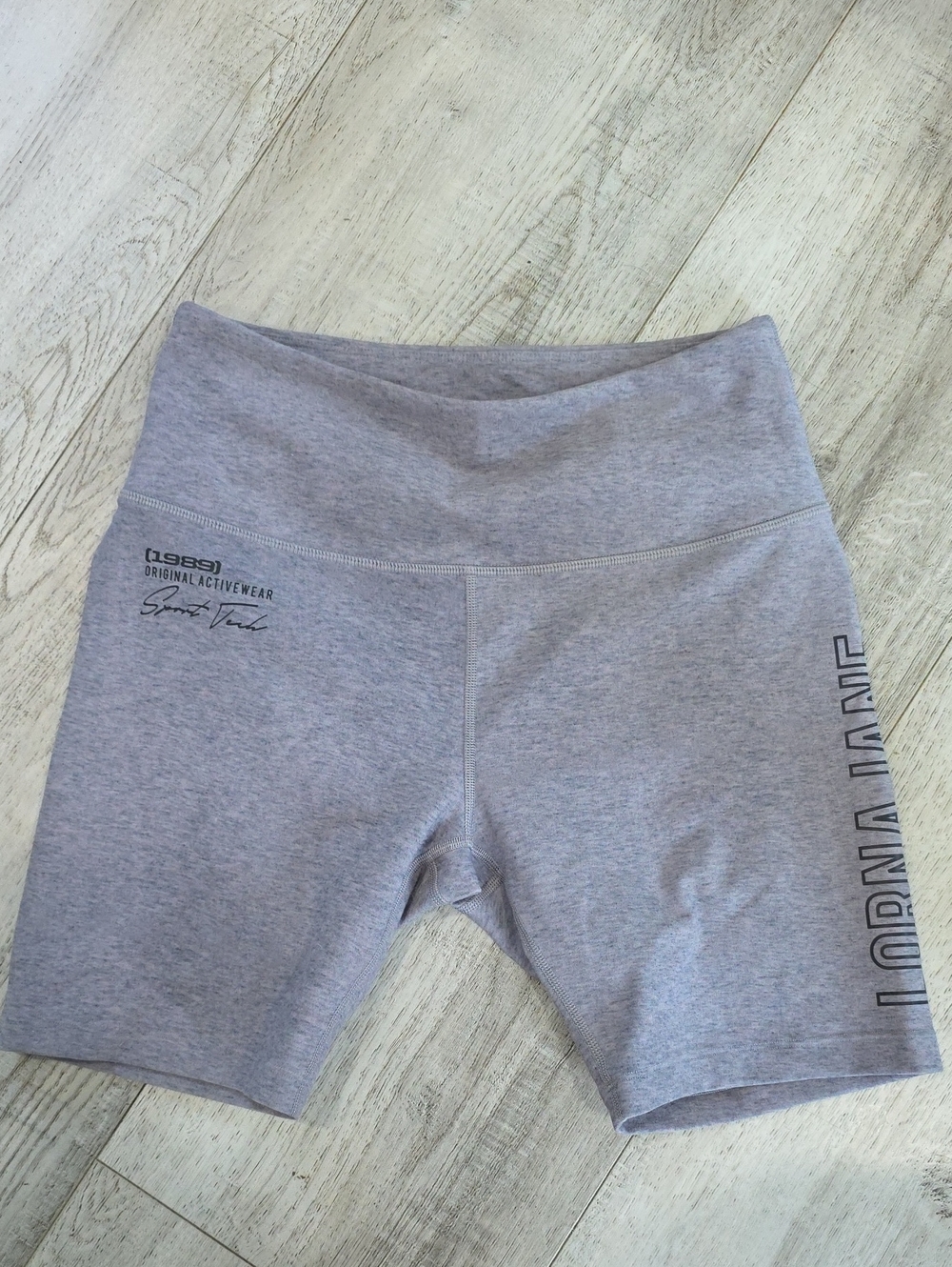 Lorna Jane Light Heather Grey Mid-Rise Bike Shorts